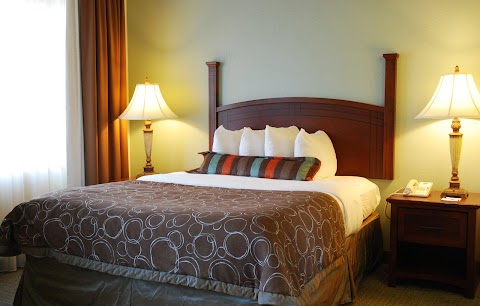 Staybridge Suites Savannah Airport - Pooler, an IHG Hotel