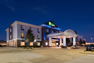 Holiday Inn Express & Suites Pittsburg, an IHG Hotel