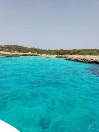 MENORCA BLAVA Excursión en barco