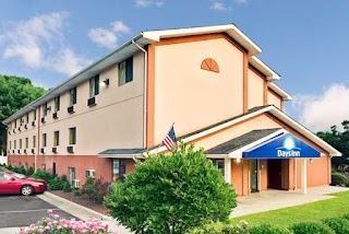 Days Inn by Wyndham Torrington