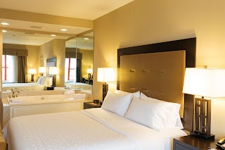 Holiday Inn Express & Suites Olathe North, an IHG Hotel