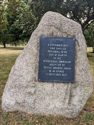 Lundquist Bicentennial Park