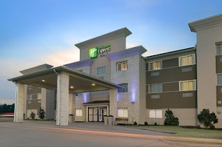 Holiday Inn Express & Suites Magnolia-Lake Columbia, an IHG Hotel