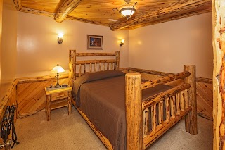 Sojourner's Lodge & Cabin Suites