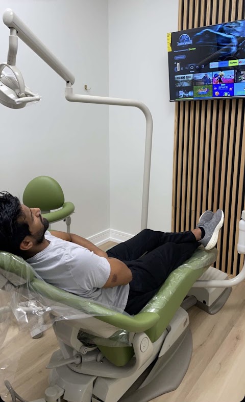 Photo of Vista Dental - 4641 West Foster Avenue, Chicago, IL 60630, USA