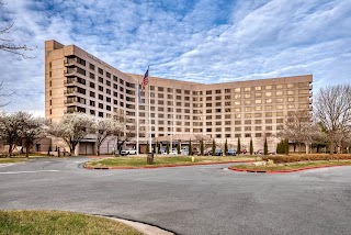 DoubleTree by Hilton Hotel Tulsa - Warren Place