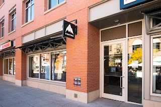 Burton Boulder Flagship Store