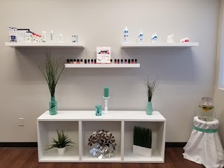 Naturally Nails MedSpa