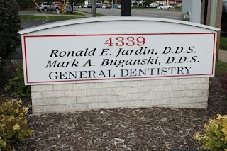 Drs. Jardin, Buganski, and Duggan Toledo Family Dental Practice