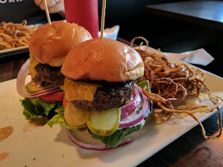 Gourmet Burger Bistro