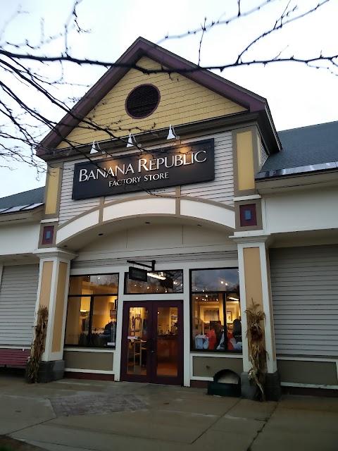 Banana Republic Factory Store