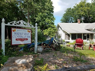 Maple Leaf Cottage Inn