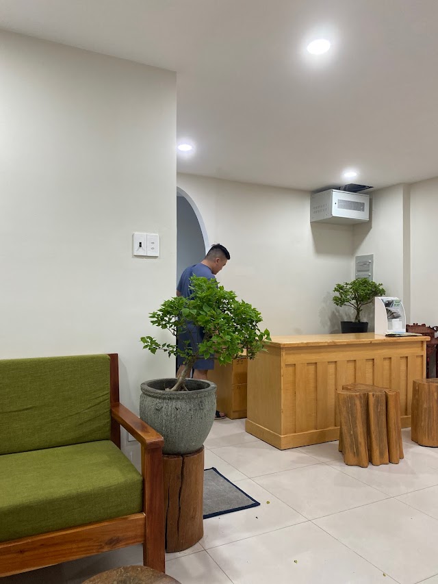 Jan Hostel Central Point
