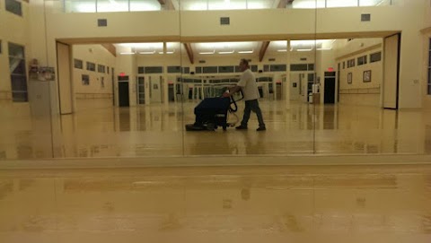 Photo of Lincoln Commercial Cleaners - 2901 A Street, Lincoln, NE 68510, USA