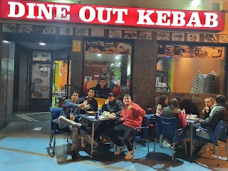 Restaurante Dine Out Kebab