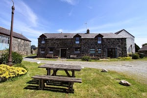 Tŷ Mawr Farm B&B and Self Catering Cottages