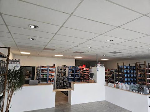 Photo de PIÈCES AUTO PLUS - 4 Rue Hélène Boucher, Trégueux, France