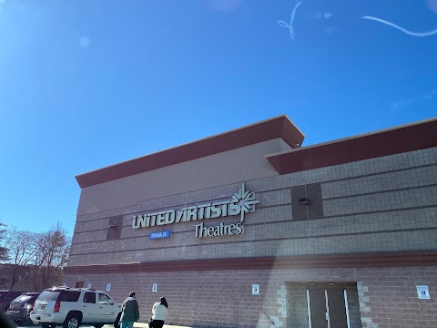 Photo of Regal UA Farmingdale - 20 Michael Avenue, Farmingdale, NY 11735, USA