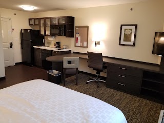 Candlewood Suites Davenport, an IHG Hotel