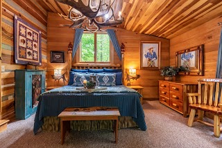 Antler Log Cabins - Brown County Cabins Nashville Cabin Rentals
