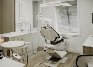 Distinctive Dentistry by Mullens & Nguyen