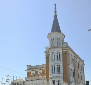 La Casa de la Torre o Casa Amarilla