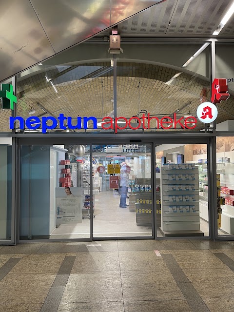 Neptun Apotheke im S-Bahnhof Alexanderplatz