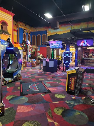 Zonkers Family Entertainment Center