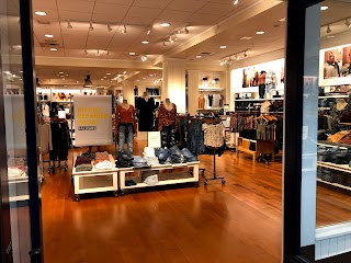 American Eagle Store