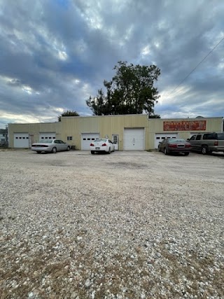 Smiley's Automotive Repair & Storage