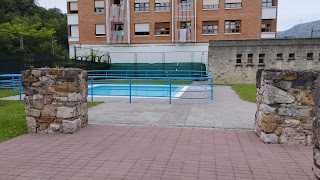 Piscina de Olloniego/Lluniego