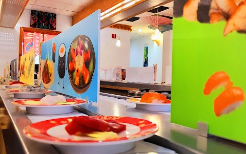 SHUMI REVOLVING SUSHI