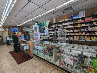 WoodStock Deli-Store & Smoke Shop