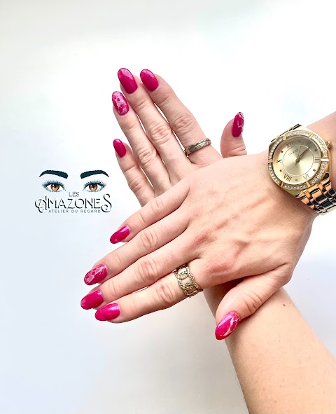 LES AMAZONES | Maquillage permanent | Extensions de cils | Ongles en gel | Microblading