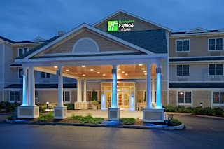 Holiday Inn Express & Suites Rochester, an IHG Hotel