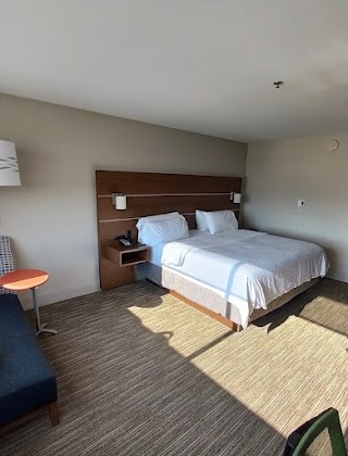 Holiday Inn Express Marinette, an IHG Hotel