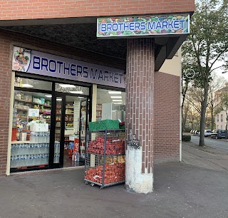 Brothers Market