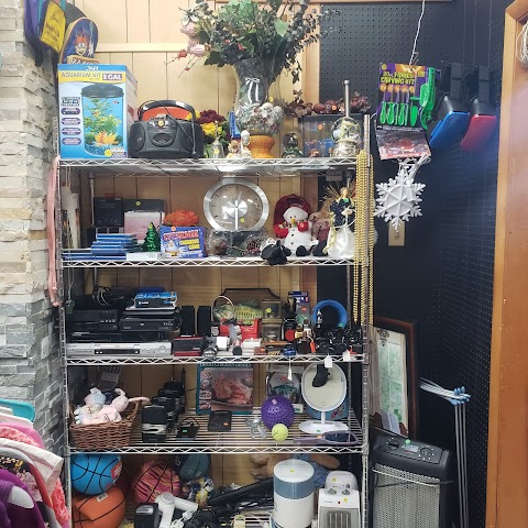 Ta's thrift store