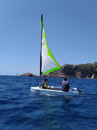 Escuela de vela y kayak Sant Pol - Costa Brava