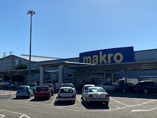 Makro