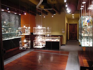 IRIS Piercing Studio and Jewelry Gallery