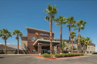 La Quinta Inn & Suites by Wyndham Las Vegas Nellis