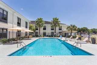 Baymont by Wyndham Savannah/Garden City