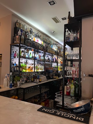 Coctelería en Salamanca La Regenta Gin Club