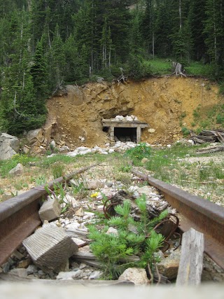 Tread 'n' Trails - Cooke City