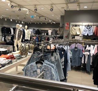 H&M