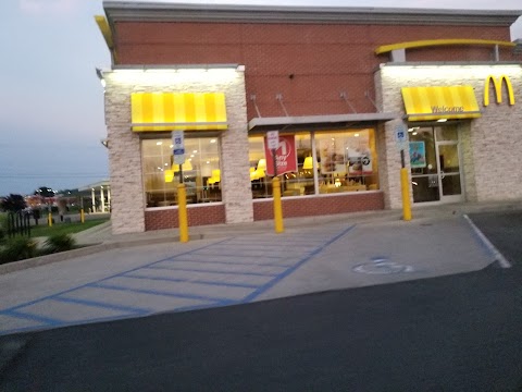 Photo of McDonald's - 4162 Lakeville Road, Geneseo, NY 14454, USA
