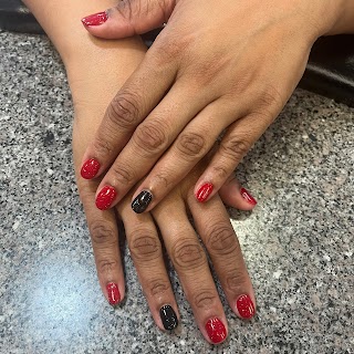 Lisa's Manicure and Pedicure Spa (a green salon)