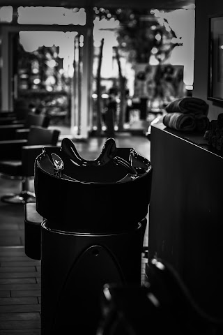 Abschnittsgefährten–Friseur UG