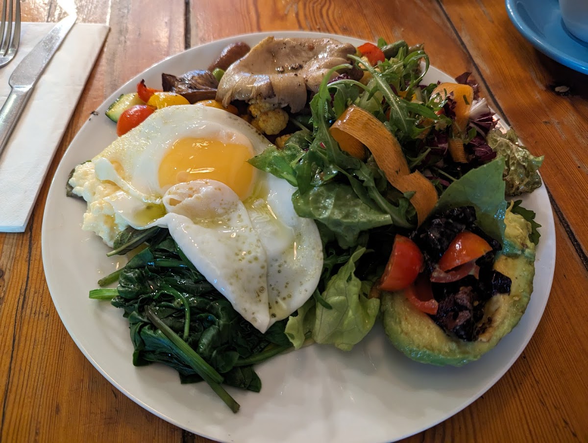 Fig Tree Cafe in 228 St Paul's Rd, London N1 2LJ, UK - Cafes featuring Dine-In, Serves Breakfast, Serves Lunch, Serves Brunch, Serves Vegetarian Food, Takeout, Outdoor Seating, Children's Menu, Dog Friendly, Restroom, Good for Children, Wheelchair Accessible, Vegetarian Food, Desserts, Coffee